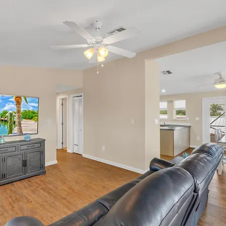 Cabins At Bonefish Bay Marathon Room photo